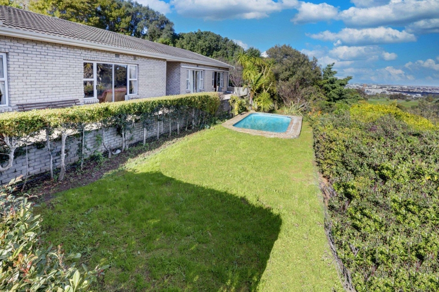 4 Bedroom Property for Sale in Welgemoed Western Cape